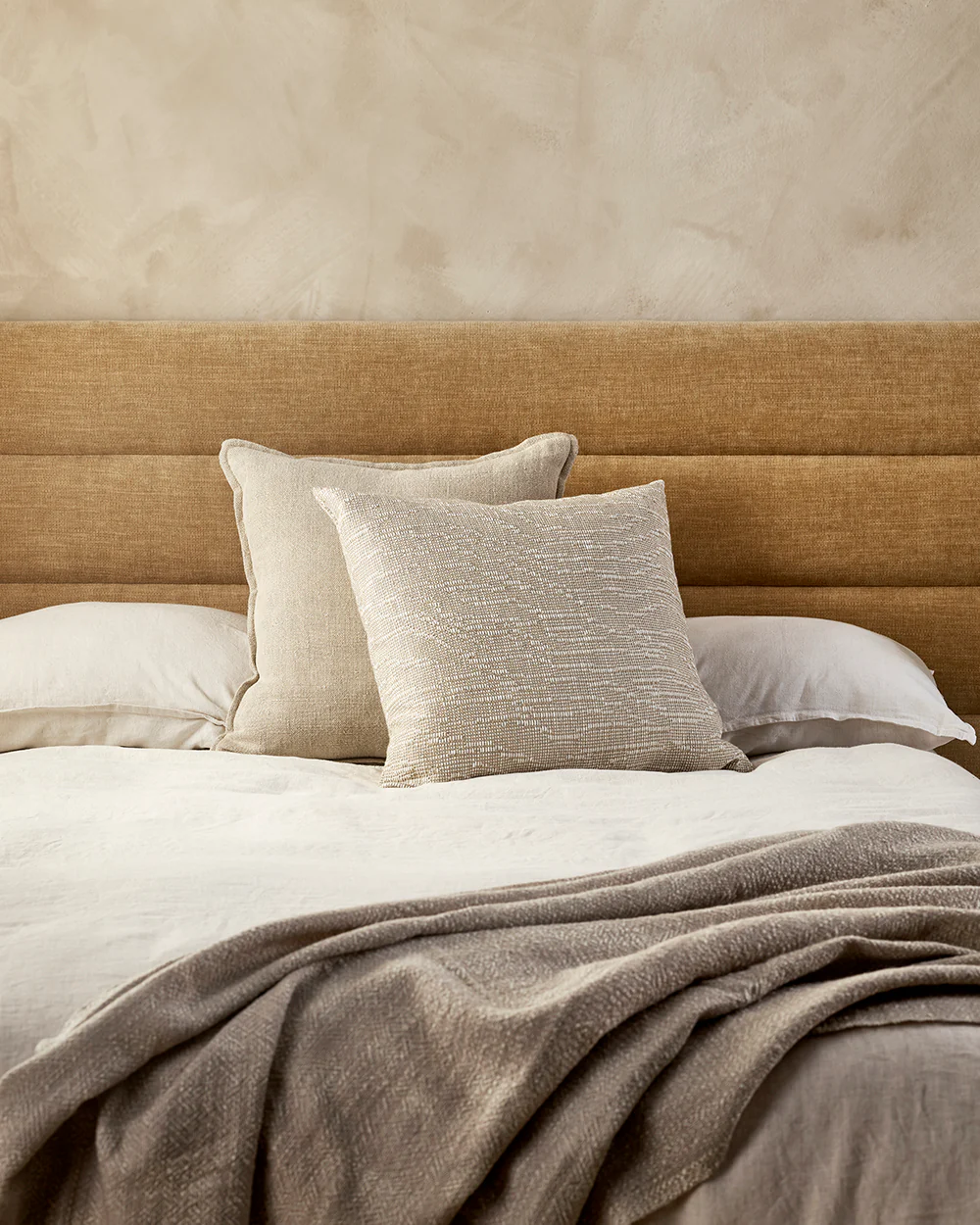Alder Oat Cushion - Image 2