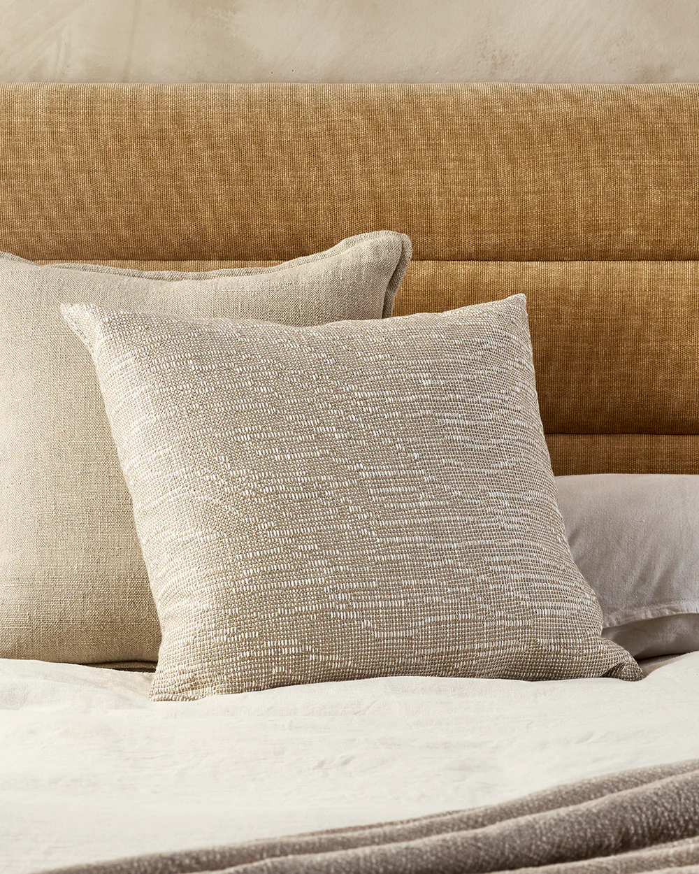 Alder Oat Cushion - Image 3