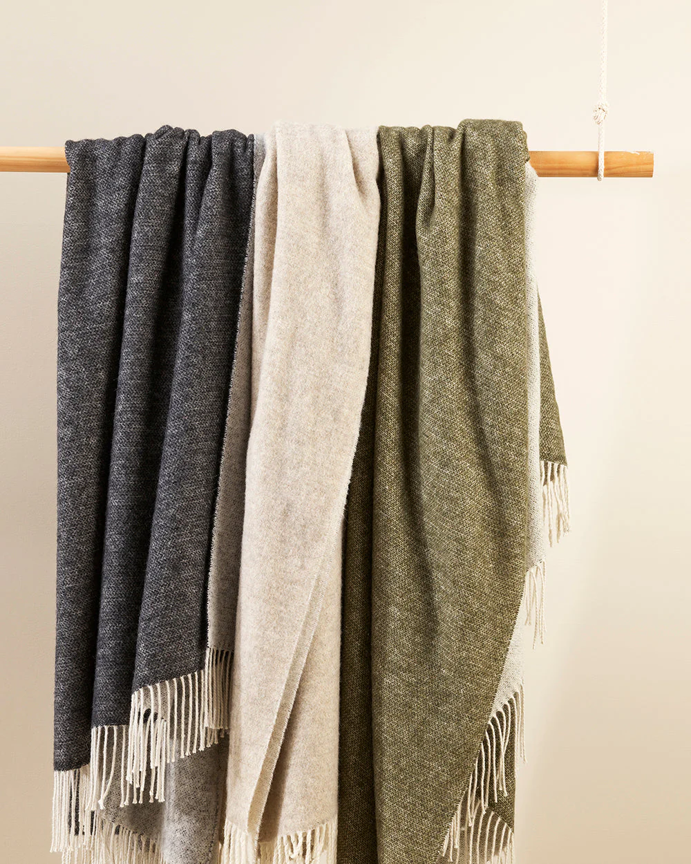 Casa Anthracite Throw - Image 4