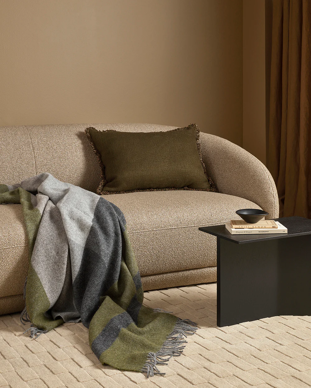 Dover Leaf Cushion - Image 3