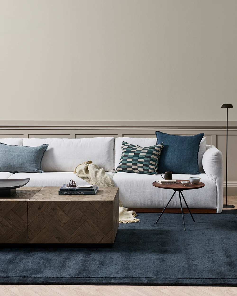Hugo Sky Cushion - Image 5