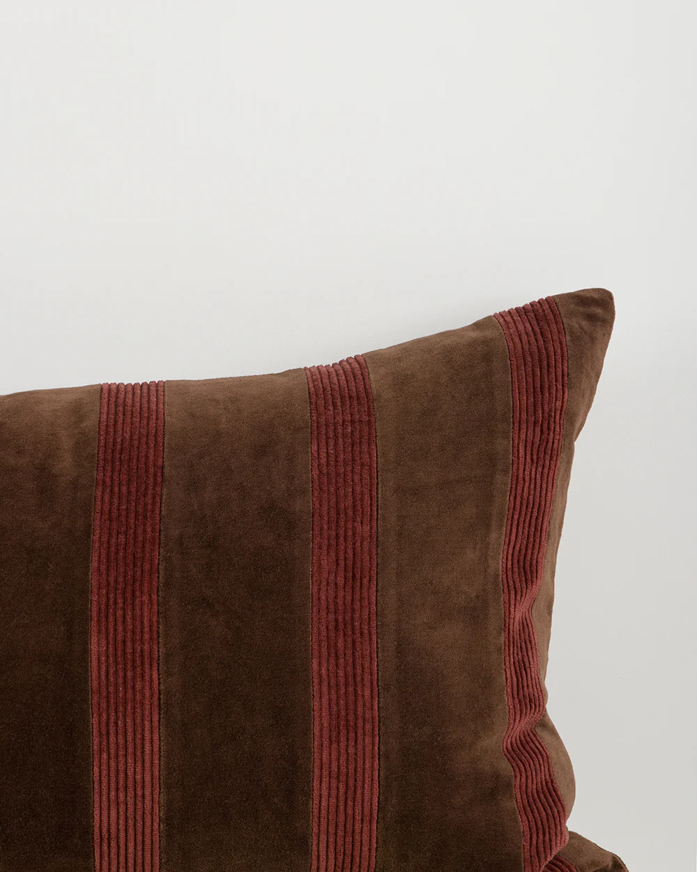 Huxley Chocolate/Cherry Cushion - Image 6