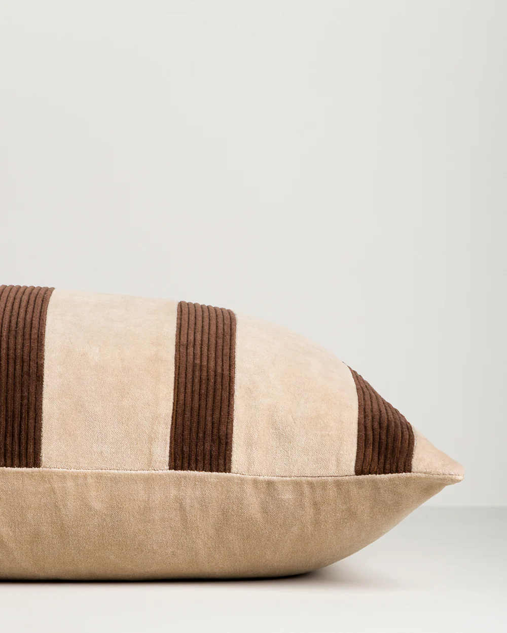 Huxley Natural/Chocolate Cushion - Image 7