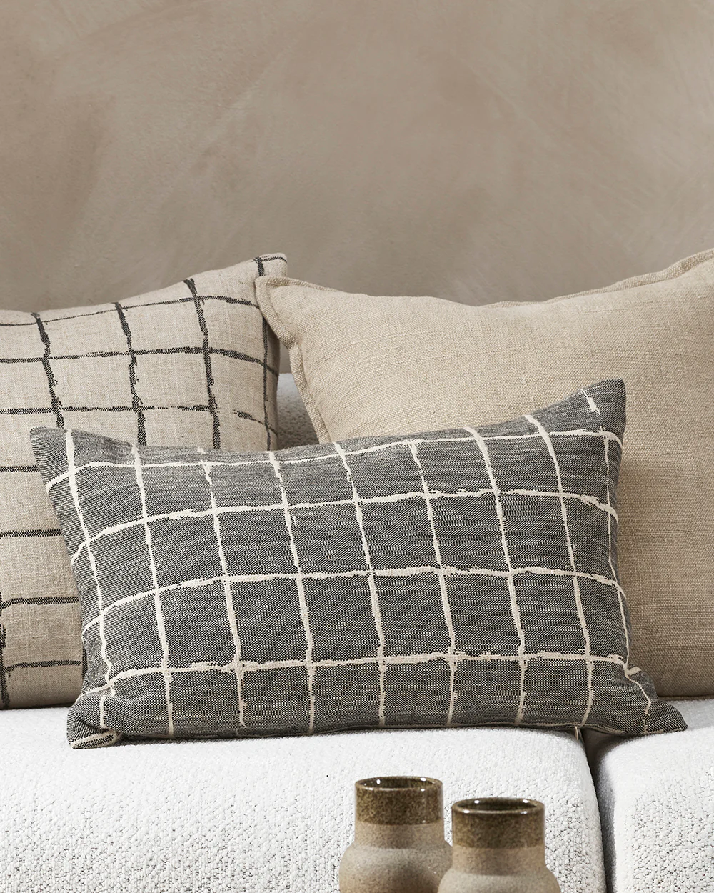 Johnson Black Cushion - Image 3
