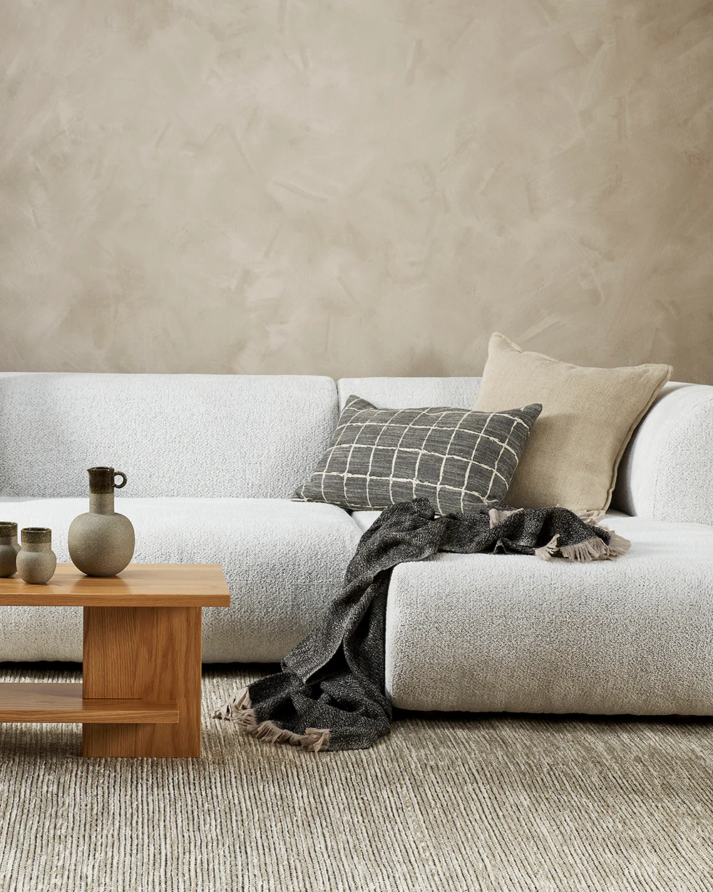 Johnson Black Cushion - Image 5