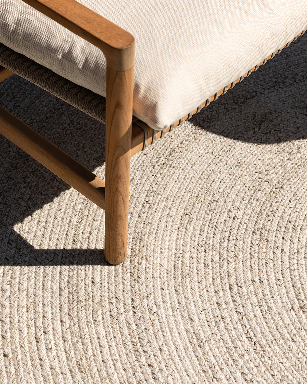 Mornington Pale Sand Round Rug - Image 4