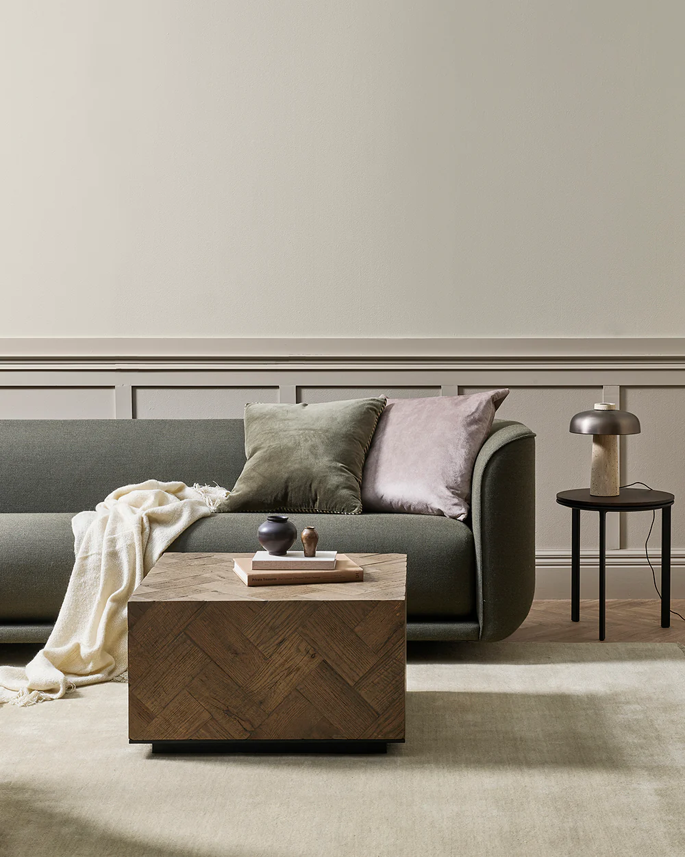 Richmond Ecru Throw - Image 4