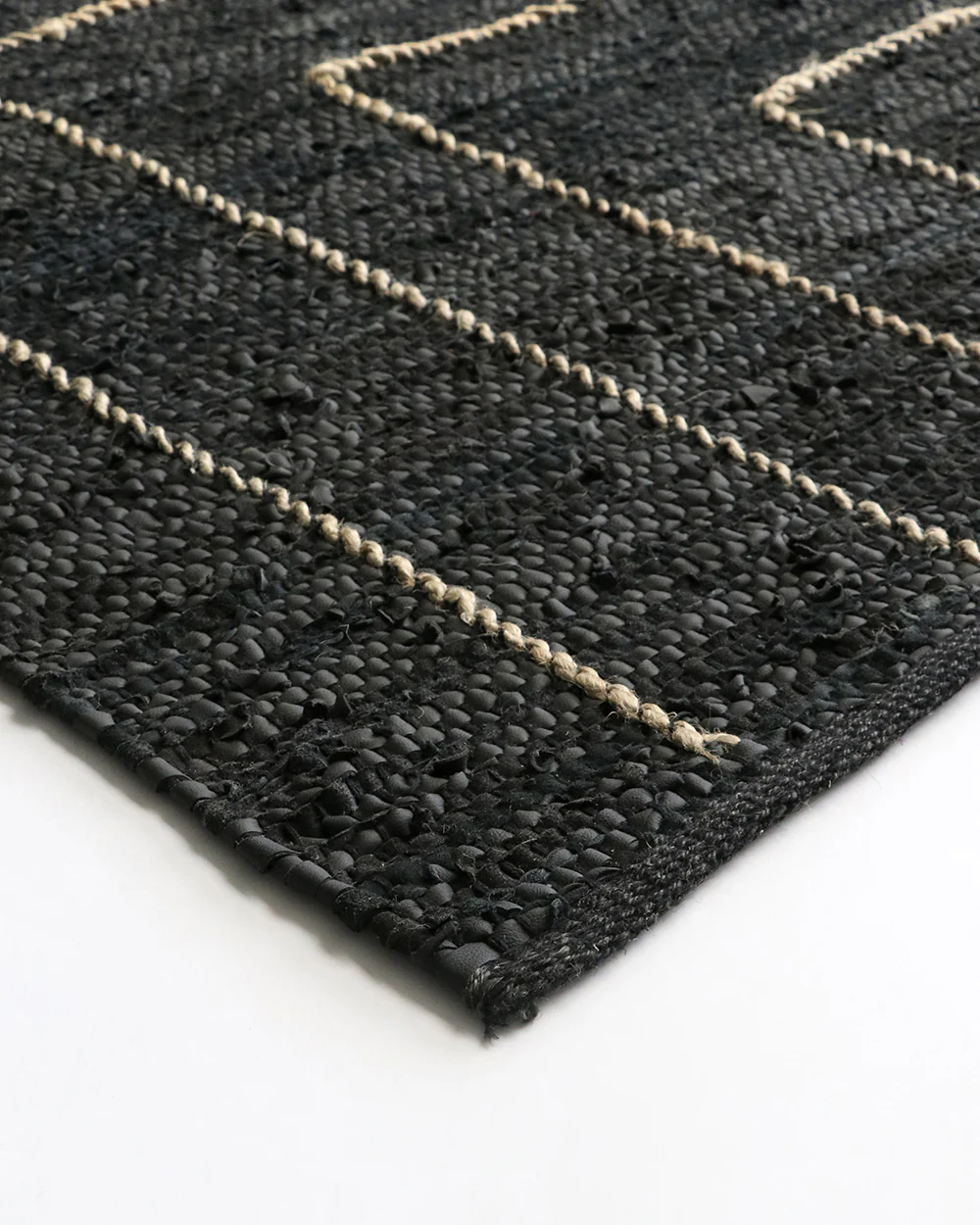 Tunja Floor Rug - Image 3