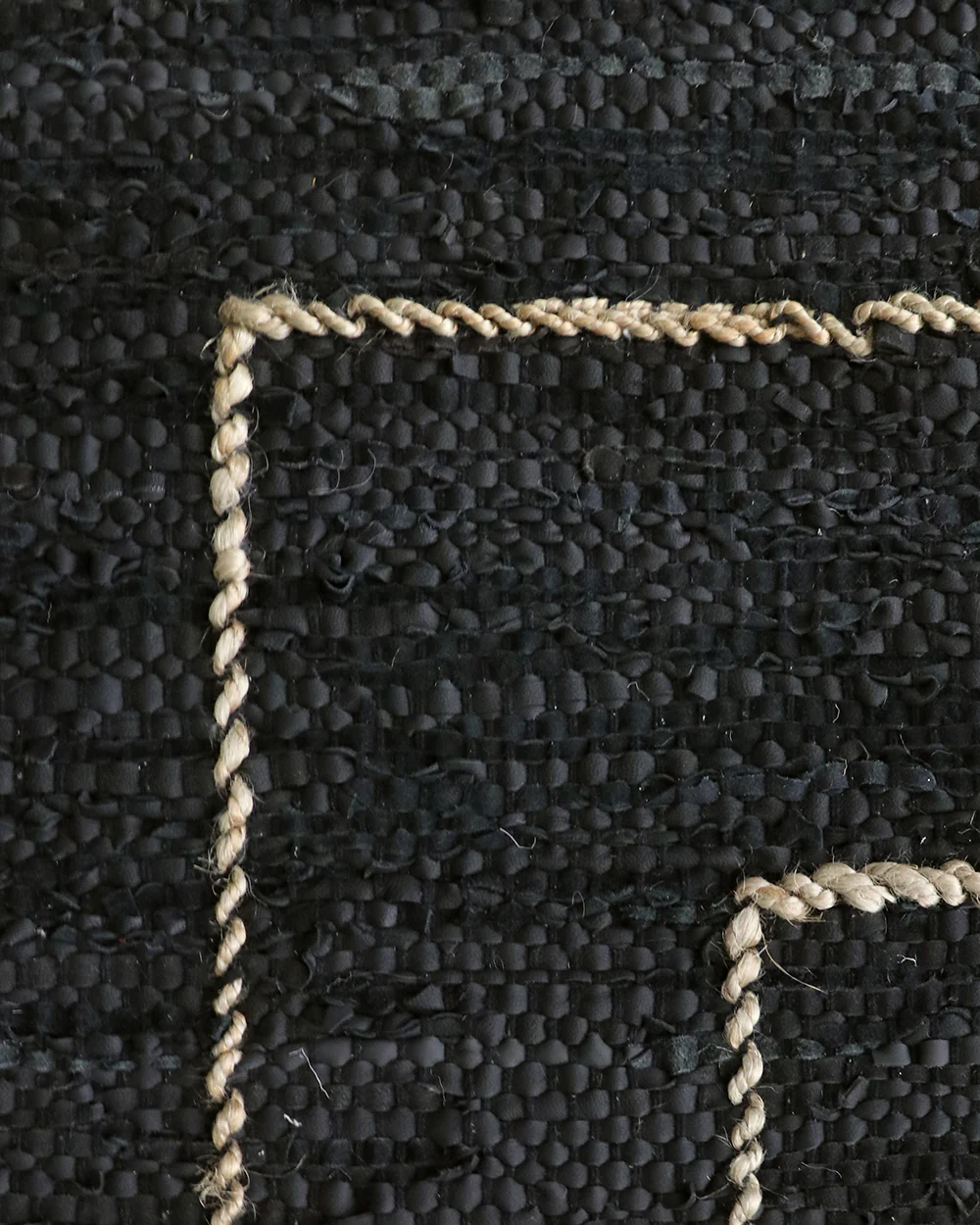 Tunja Floor Rug - Image 5